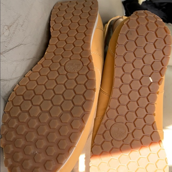 Traded - Picture 5 of 7